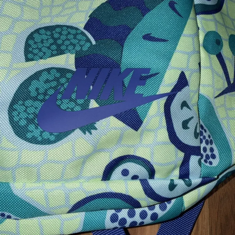 Nike Elemental Big Kids 20L Backpack w/Pencil Case HM6895-701 Green Blue Fruit